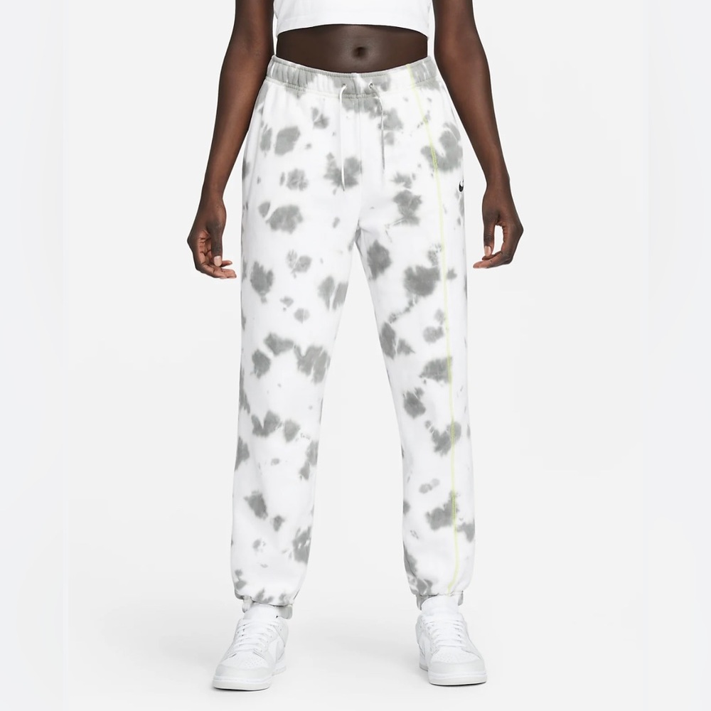 Nike tie-dye sweatpants